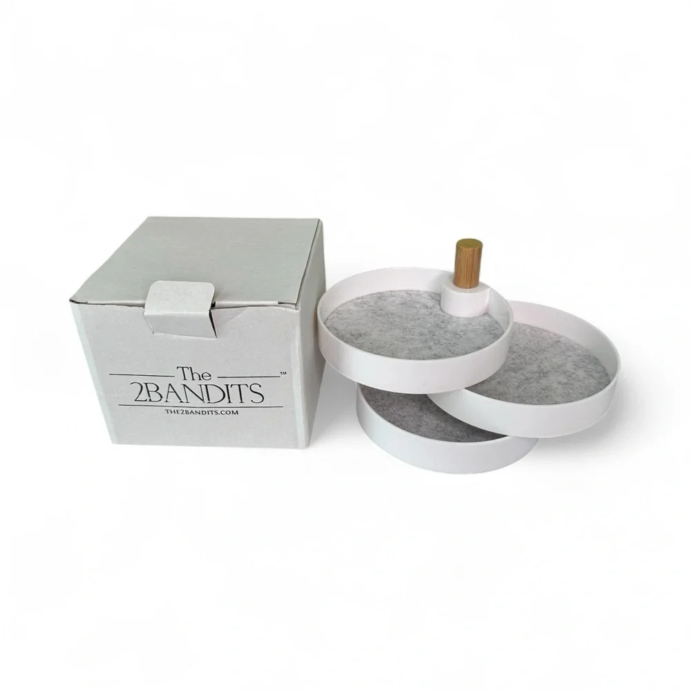 The 2Bandits Tiered Jewelry Organizer NIB
